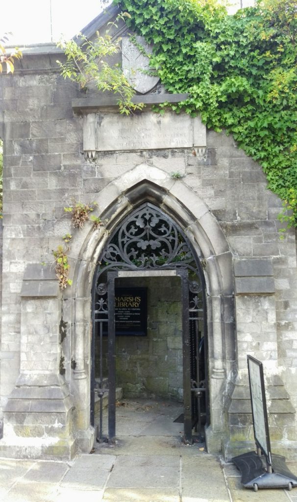 Photo of the gateway to Marsh's Library
